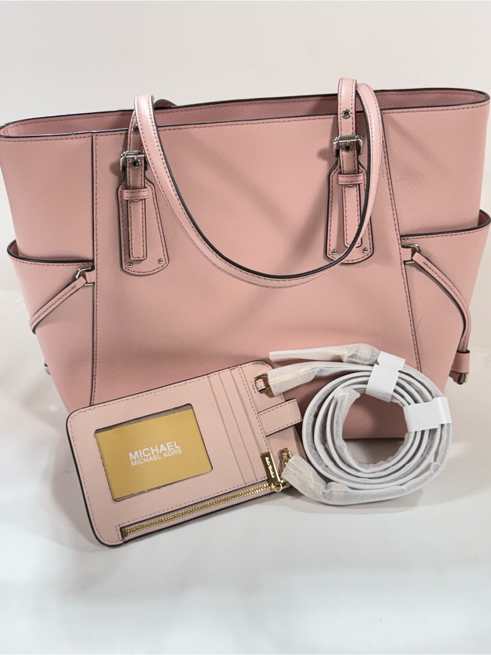 MICHAEL KORS Blush Pink Voyager tote Bag - Picture 13 of 14